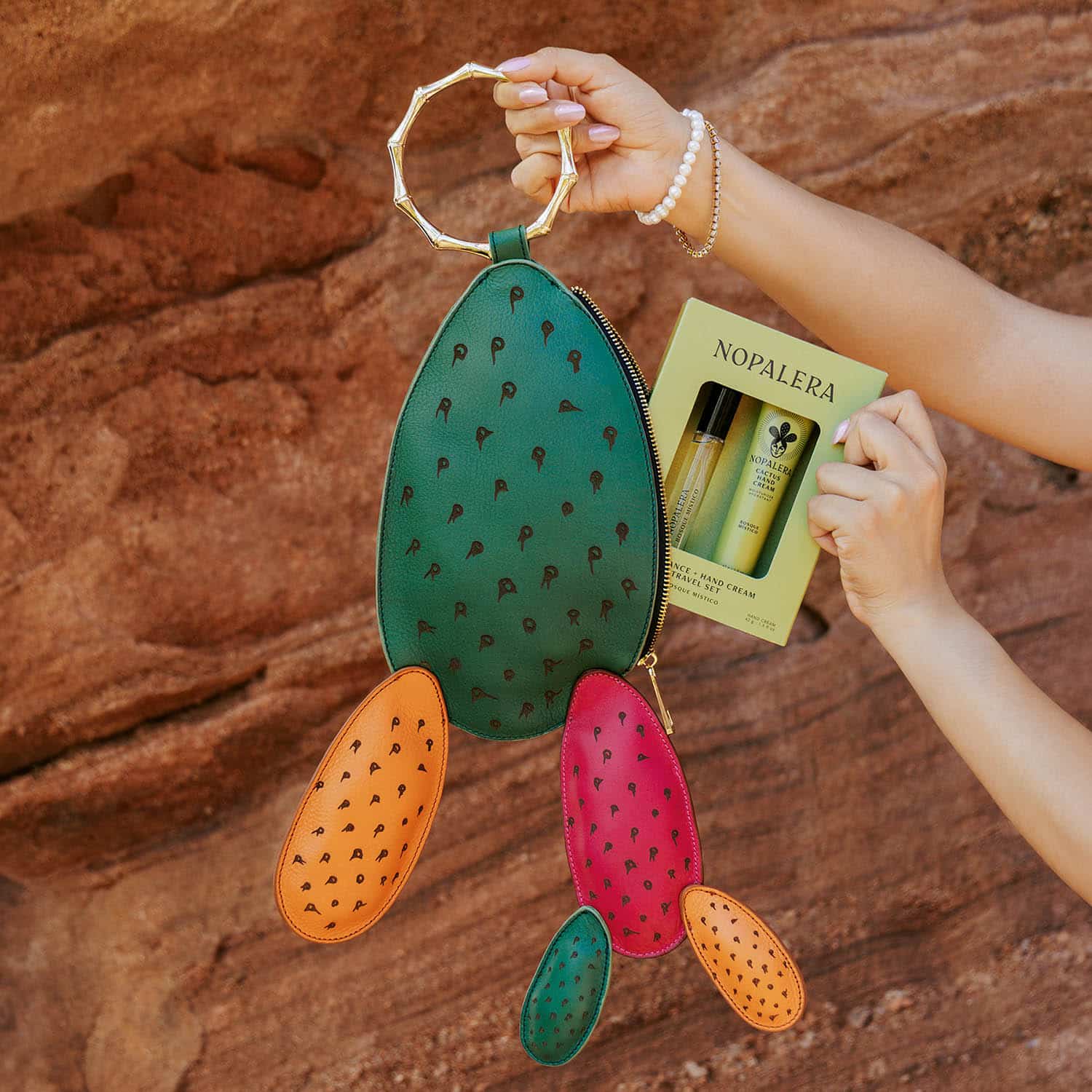 Carlota Cactus Handbag + Nopalera Gift Set | Nopalera